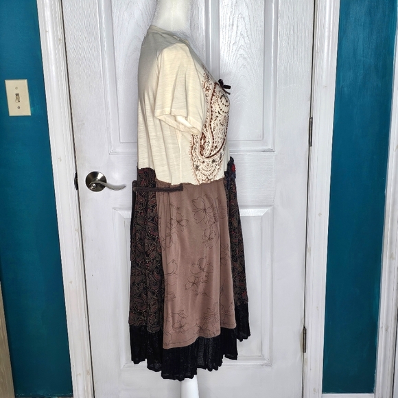 Handmade Upcycled Dress/Tunic Medium-Large - Picture 4 of 12